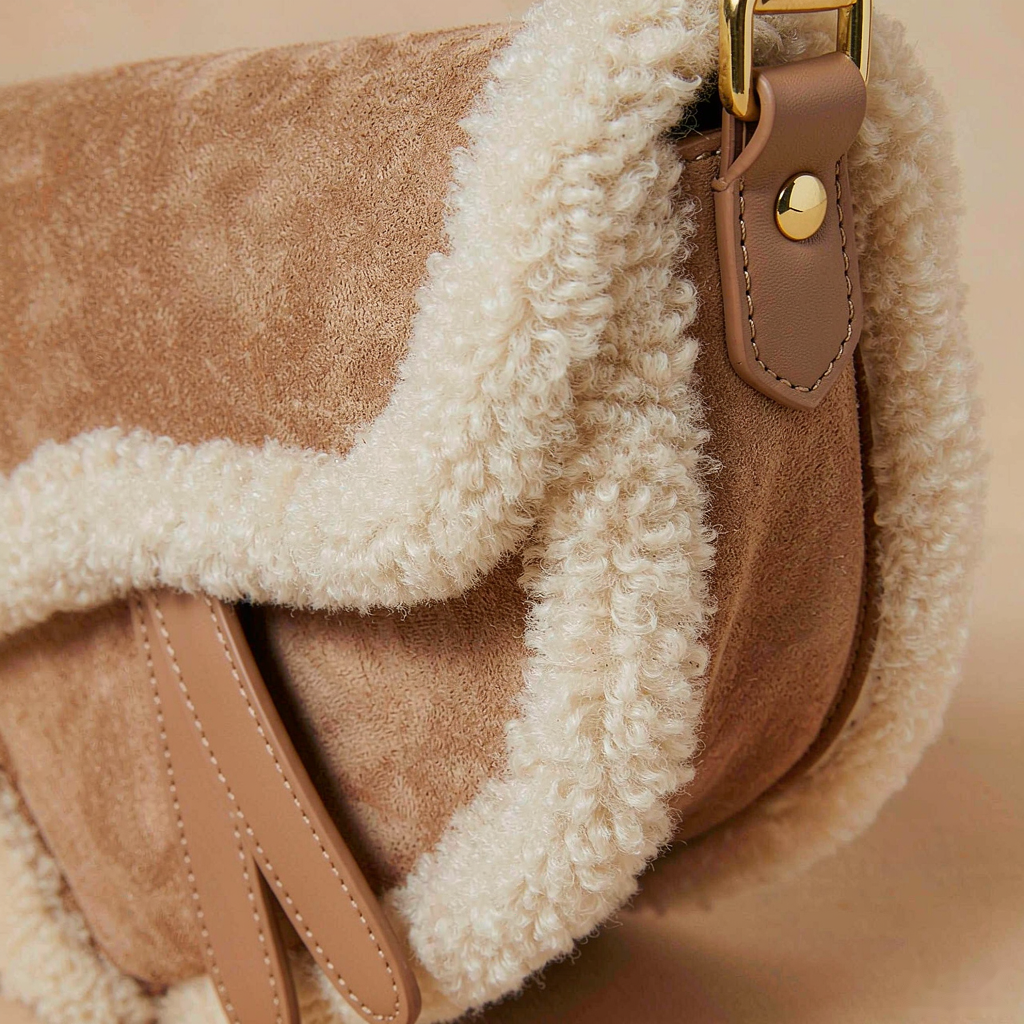 Sac Banane Besace en Suédine et Effet Moumoute - Sac Épaule & Bandoulière Tendance Hiver