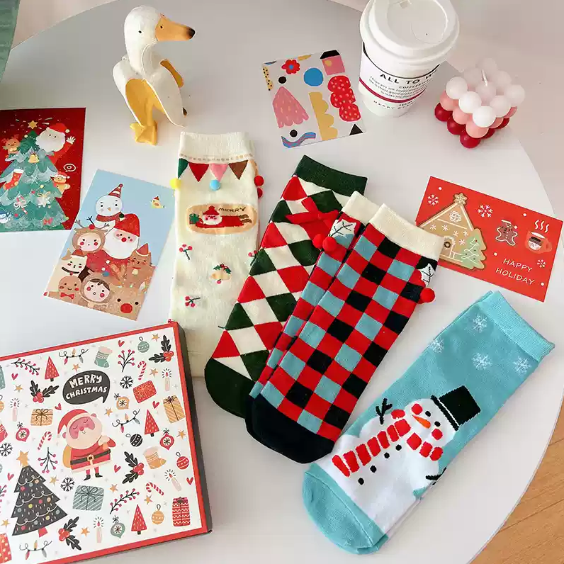Coffret cadeau Thème de Noël Chaussettes en coton pur Mi-mollet pour couples Automne/Hiver"