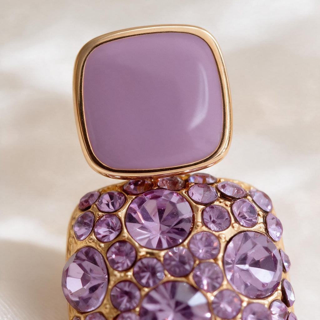 Boucles d'Oreilles Pendantes Carrées « Éclat Lilas » – Cristaux Pave & Resine Améthyste