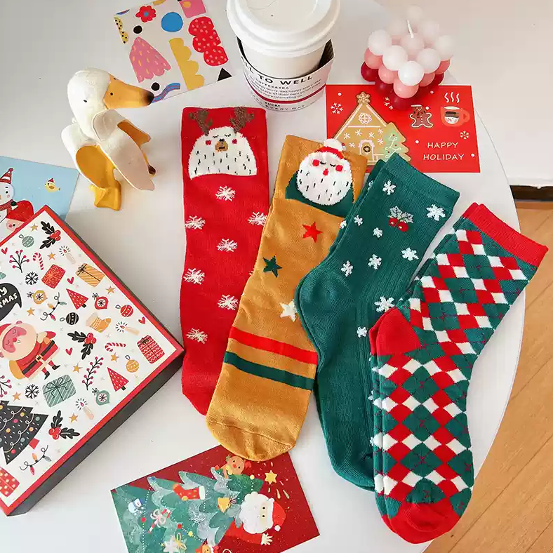 Coffret cadeau Thème de Noël Chaussettes en coton pur Mi-mollet pour couples Automne/Hiver"