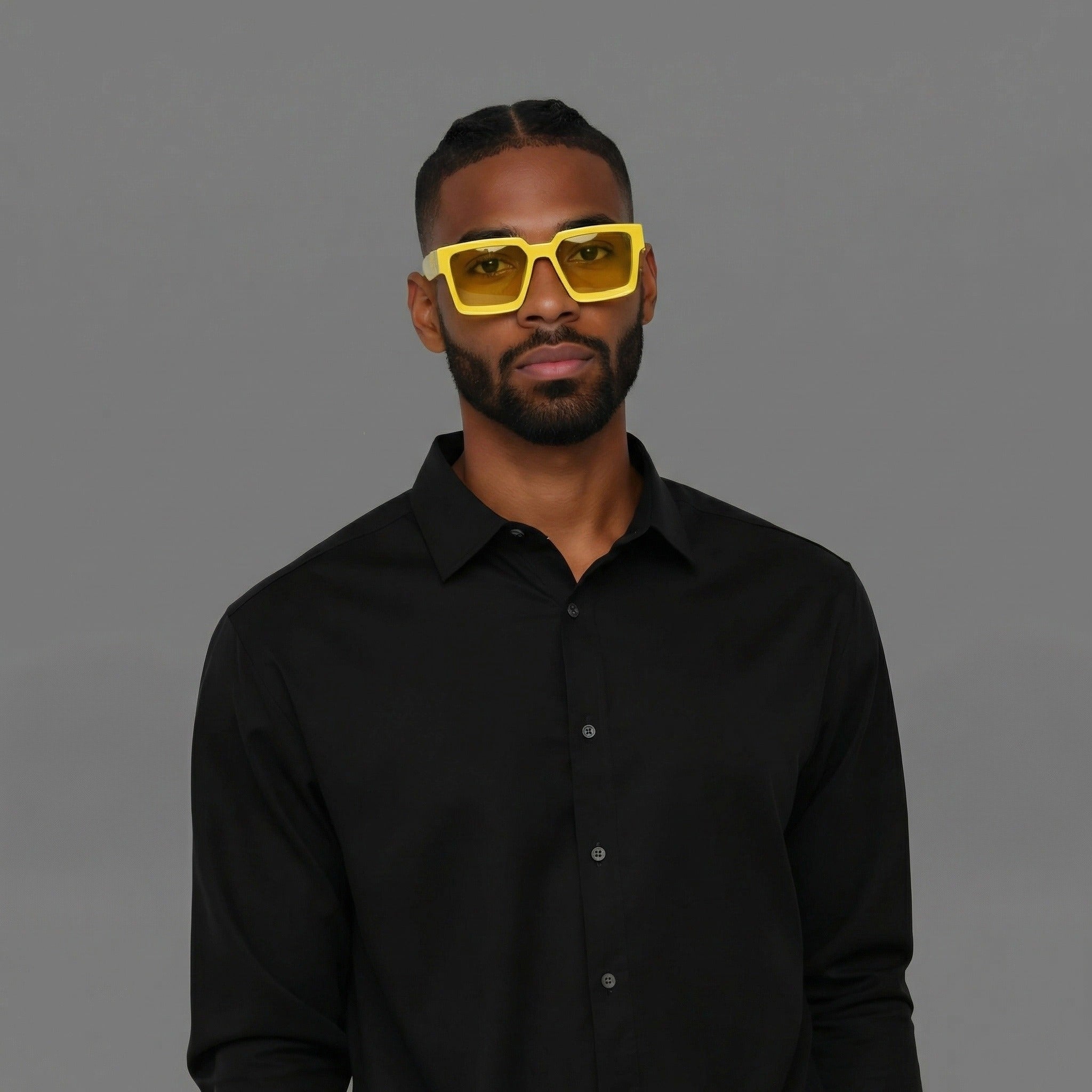 Lunettes de soleil carrées / polygonales avec monture épaisse, aux couleurs pastel façon macaron. Offrent une protection contre les UV et un filtre anti-lumière bleue. Adaptées aux visages carrés, ronds et allongés. Design unique, classique et unisexe.