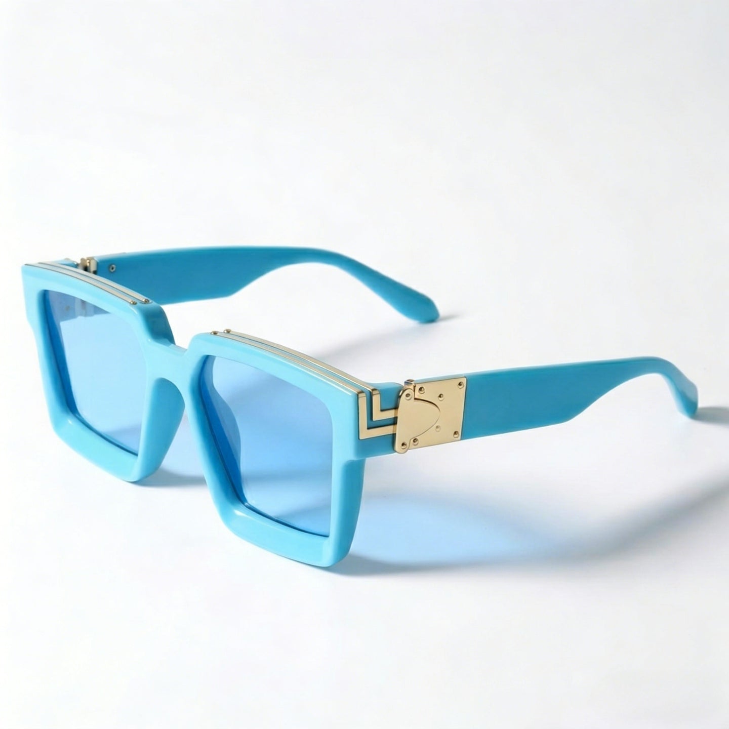 Lunettes de soleil carrées / polygonales avec monture épaisse, aux couleurs pastel façon macaron. Offrent une protection contre les UV et un filtre anti-lumière bleue. Adaptées aux visages carrés, ronds et allongés. Design unique, classique et unisexe.