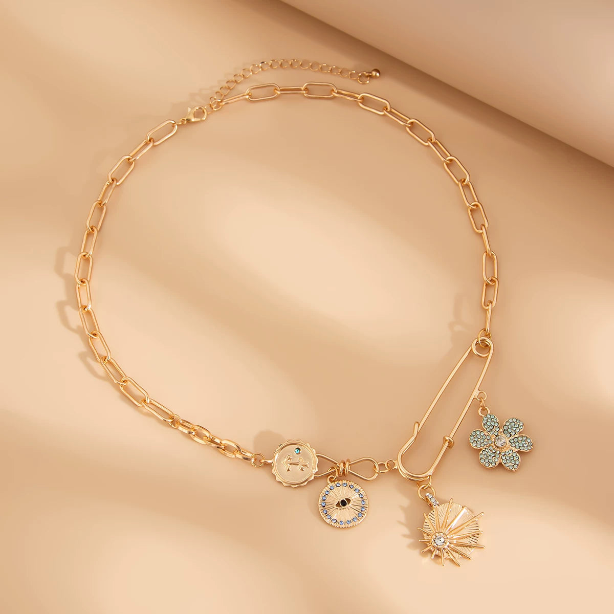 Collier charms doré, Maillons graphiques, pendentifs lumineux