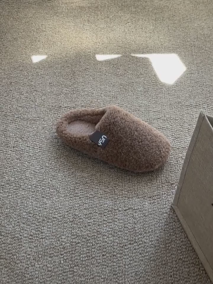 Chaussons mules en fausse fourrure
