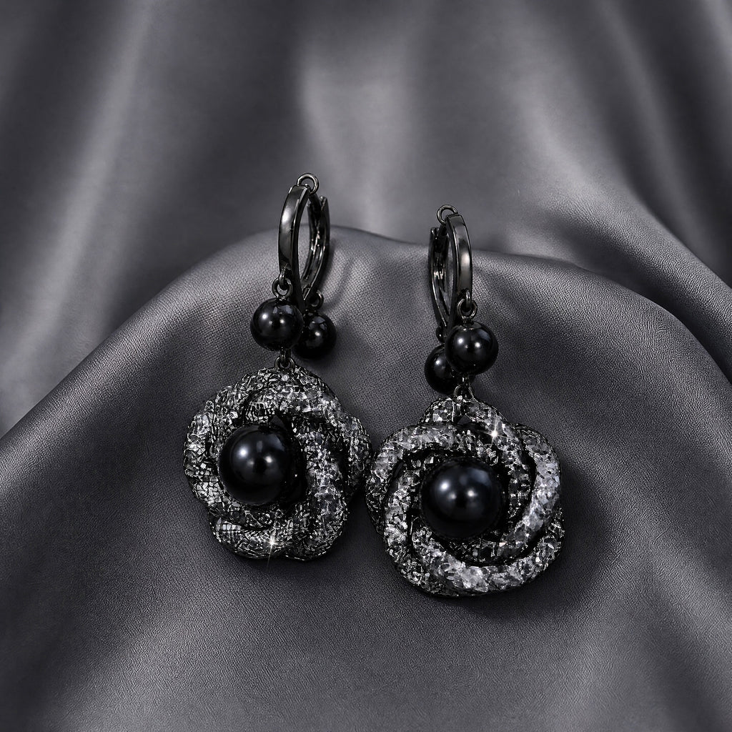 Boucles d'Oreilles Noir Strass et Perle - Design Floral Rétro